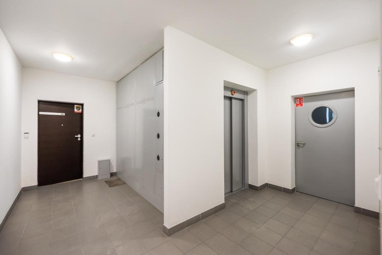 Wola Sunshine Apartment Free Parking Warsaw Exterior photo